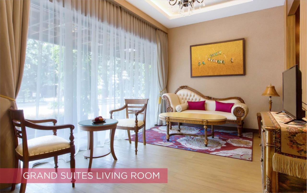 Ramada Suites By Wyndham Solo Eksteriør billede