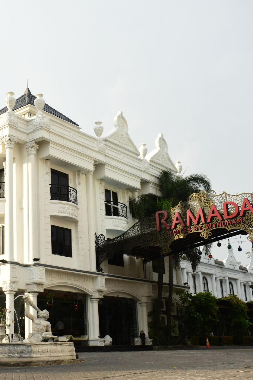 Ramada Suites By Wyndham Solo Eksteriør billede